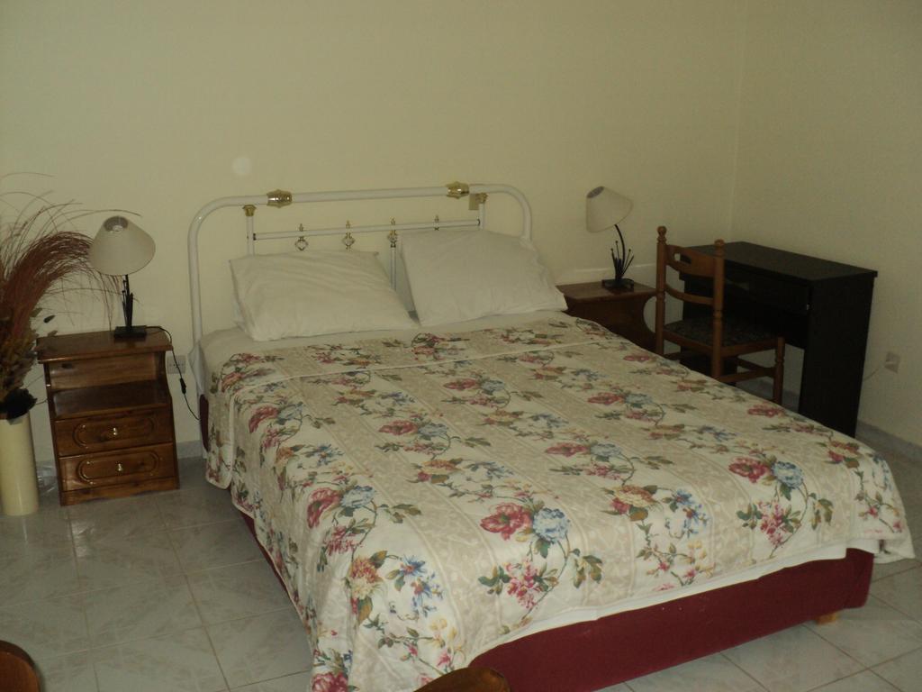 Miloi Rooms And Apartments Camera foto