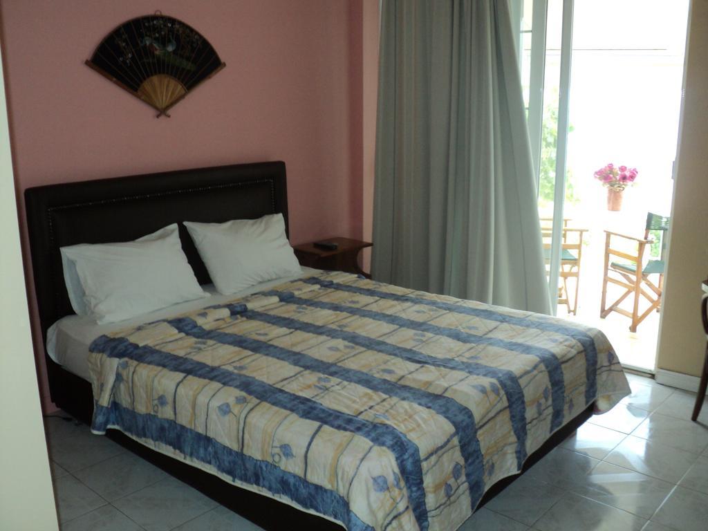 Miloi Rooms And Apartments Camera foto