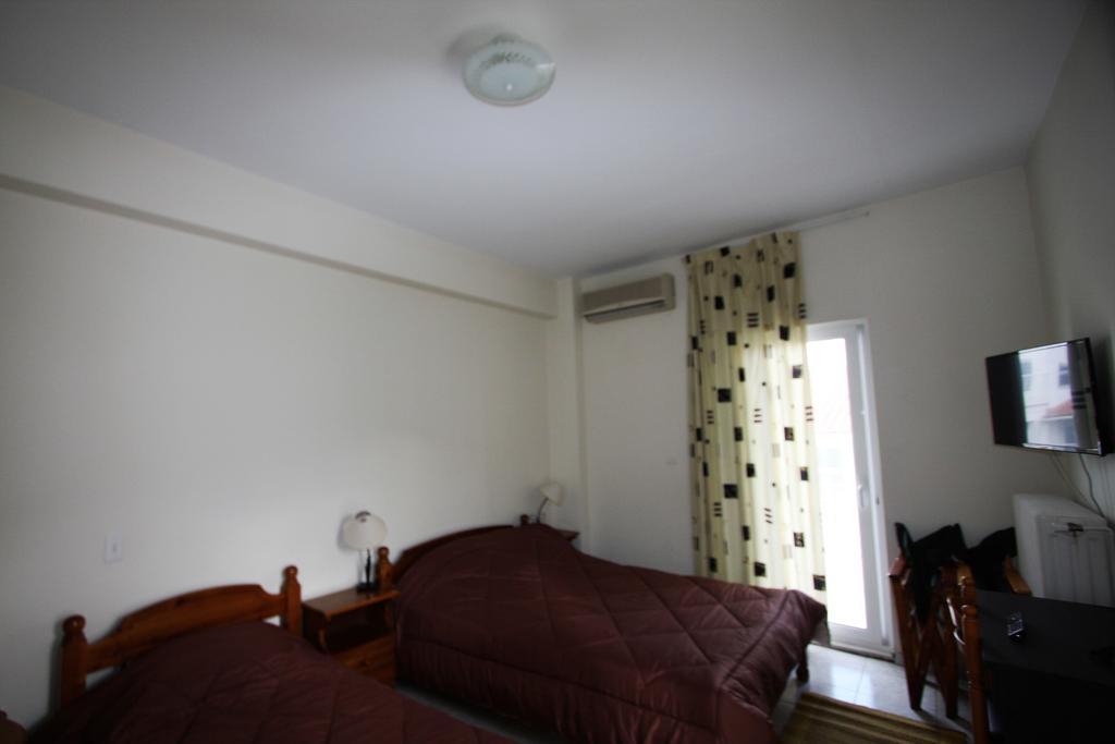 Miloi Rooms And Apartments Esterno foto