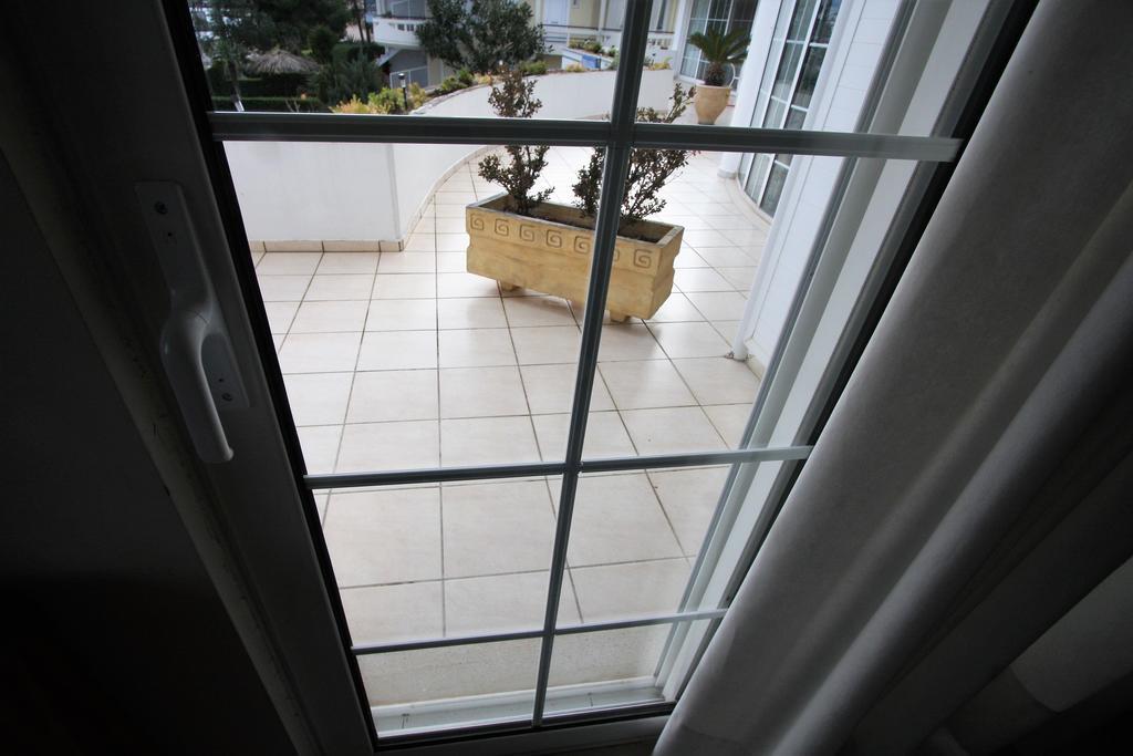 Miloi Rooms And Apartments Esterno foto
