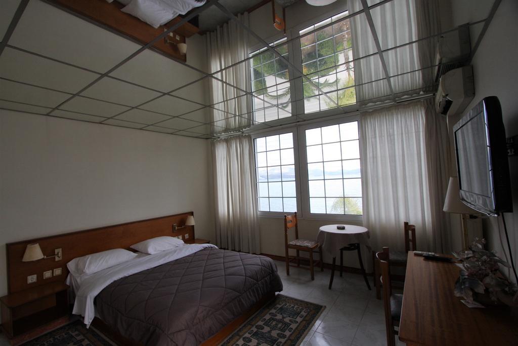 Miloi Rooms And Apartments Esterno foto