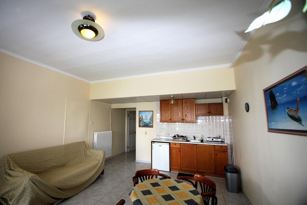 Miloi Rooms And Apartments Esterno foto