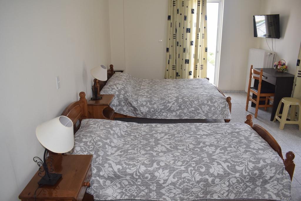 Miloi Rooms And Apartments Esterno foto