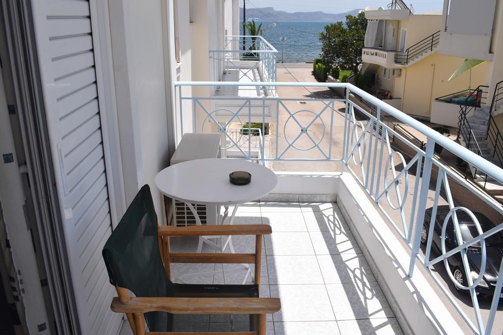 Miloi Rooms And Apartments Esterno foto